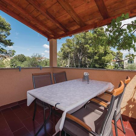 Awesome Apartment In Jadrija With Wifi 외부 사진