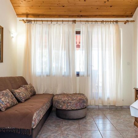 Awesome Apartment In Jadrija With Wifi 외부 사진