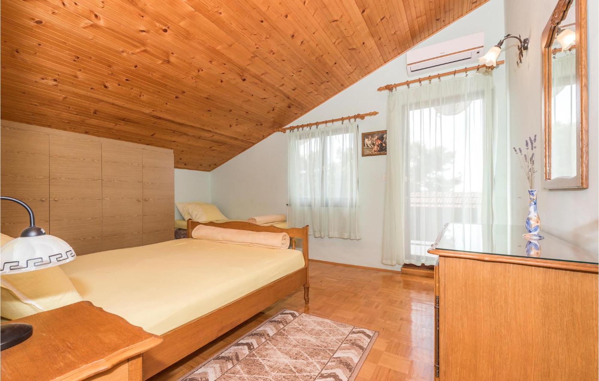 Awesome Apartment In Jadrija With Wifi 외부 사진