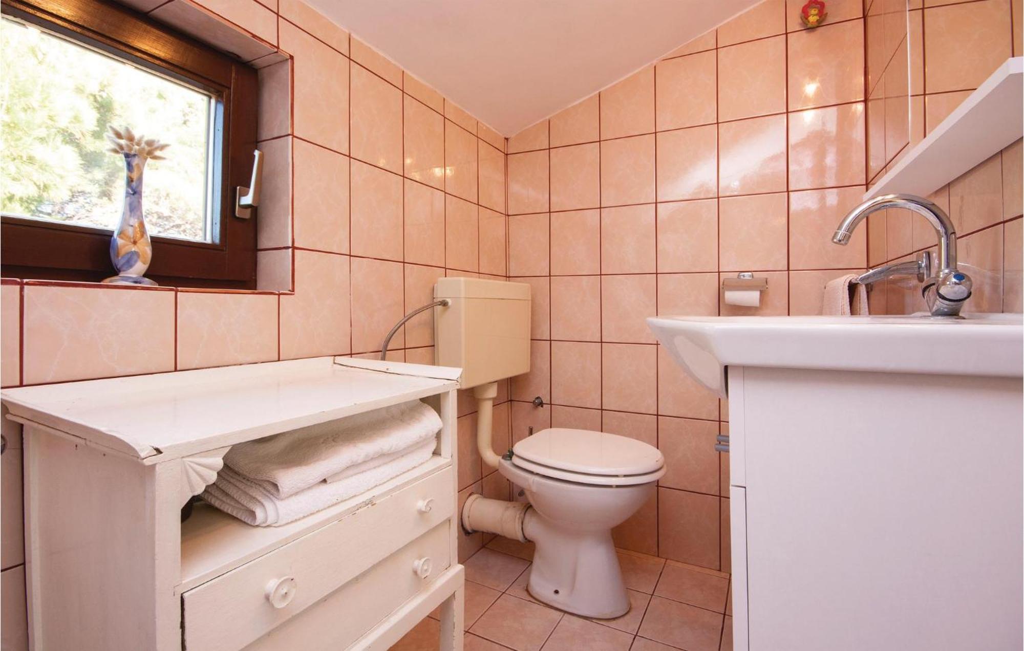 Awesome Apartment In Jadrija With Wifi 외부 사진
