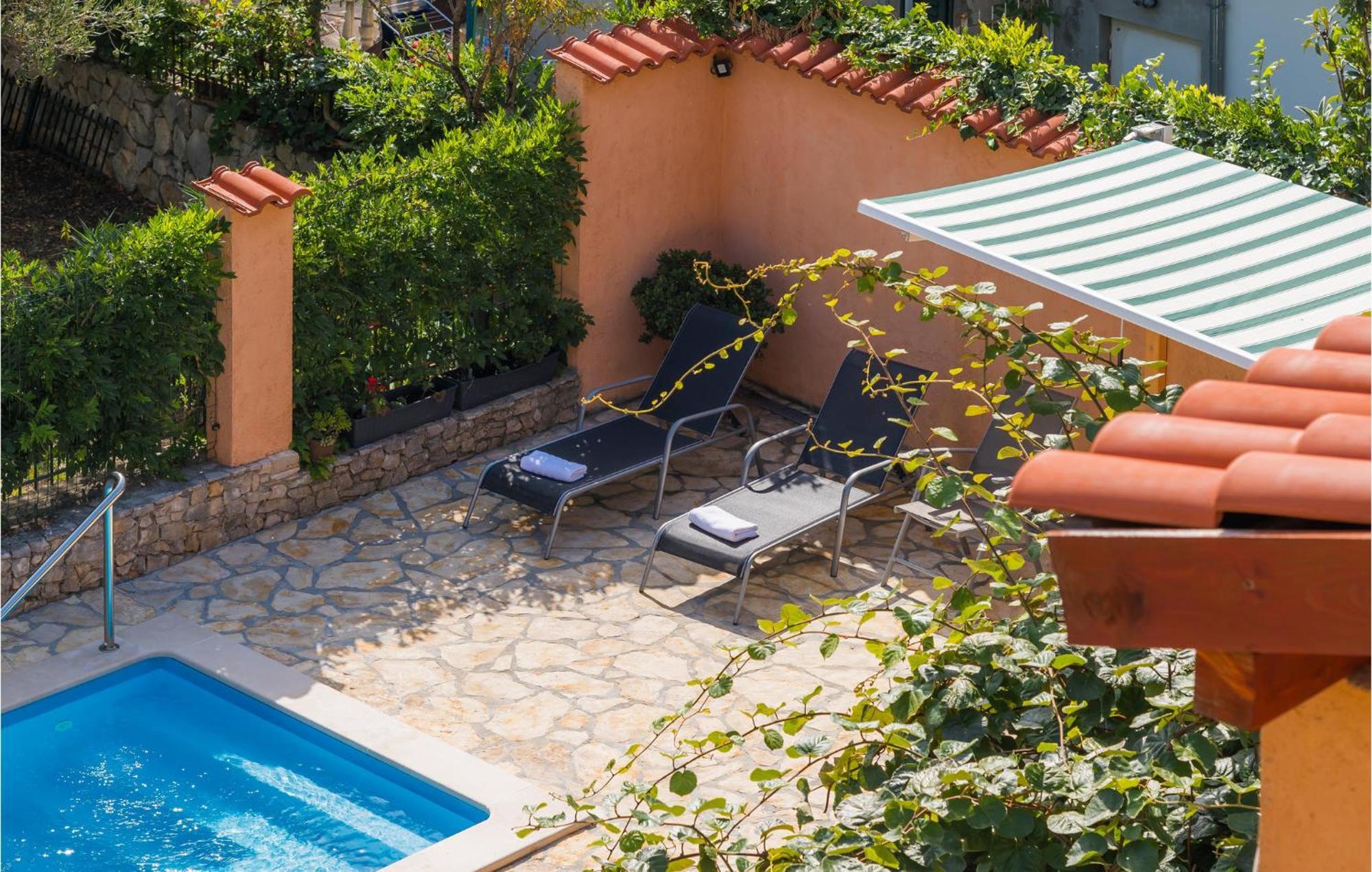 Awesome Apartment In Jadrija With Wifi 외부 사진