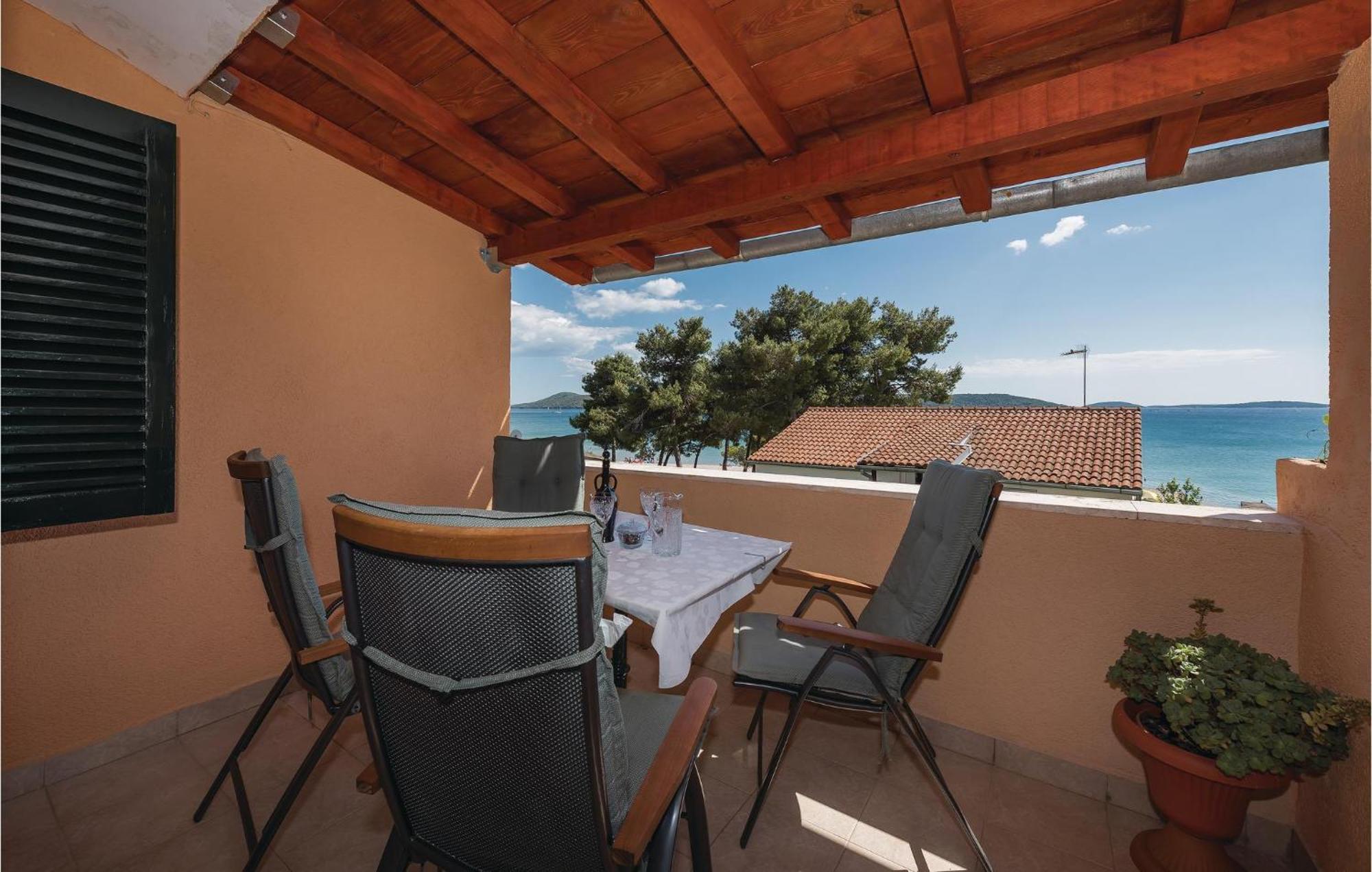 Awesome Apartment In Jadrija With Wifi 외부 사진